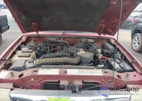 2000 Ford Ranger Xl/Xlt from USA, damaged, VIN 1FTYR10V5YPA52737